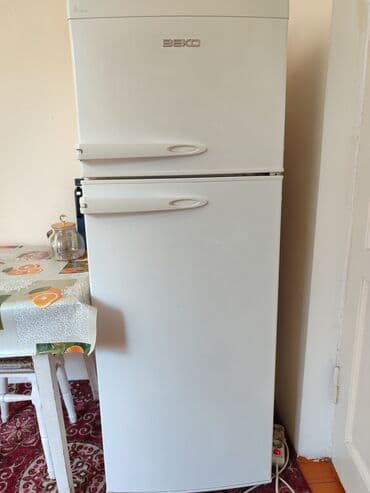 atego холодильник: Муздаткыч Beko, Колдонулган, Эки камералуу — 1