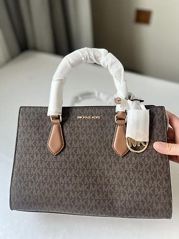 yeezy slide: Классическая сумка, Michael Kors, США, Материал: Искусственная кожа, Застежка на молнии, Оригинал, Регулируемый ремень, Женские — 5