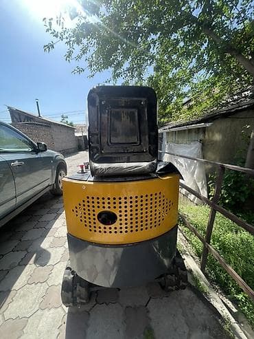 трактор гусеничный: Экскаватор, Гусеничный — 5