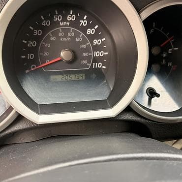 Toyota 4Runner: 2008 г., 4 л, Автомат, Бензин, Жол тандабас — 9
