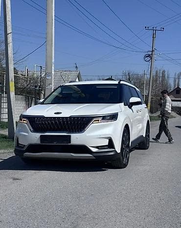 такси номер 1: Легковое авто, Пункт назначения: Все направления, Количество мест: 4, Лицензия №: 08B006487 — 5