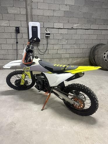 Мототехника: Эндуро/кросс мотоцикл 250 см³ (примерно), 4‑тактный — 3