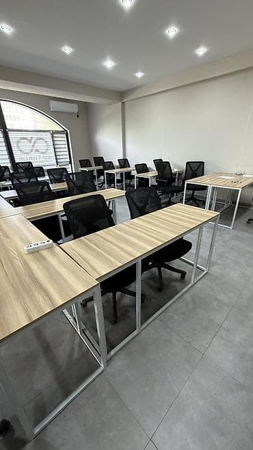 кресла качалки: Офисное кресло, Б/у, С колесиками, цвет - Черный, Самовывоз — 5