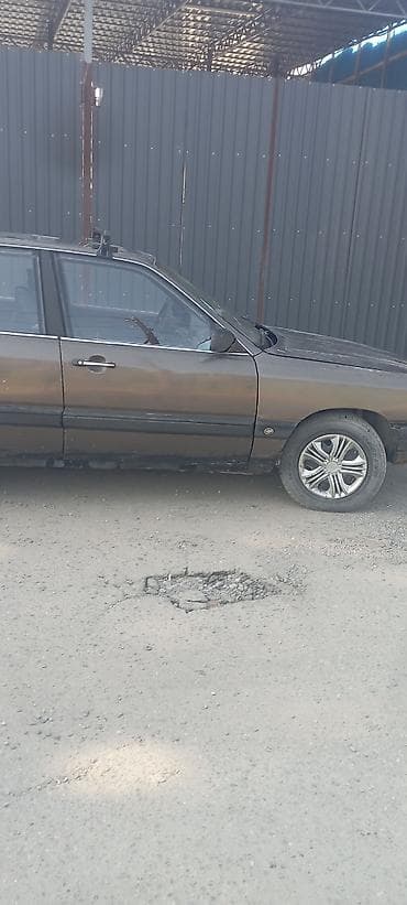 smart open: Audi 100: 1989 г., 2.3 л, Седан — 6