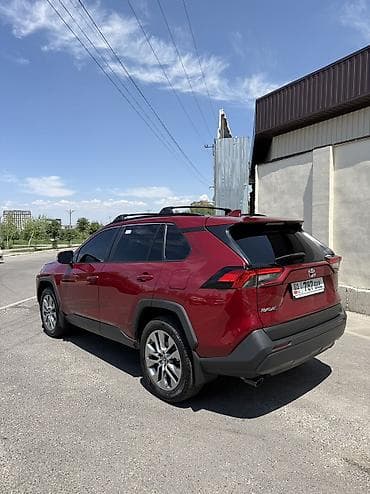 Транспорт: Toyota RAV4: 2022 г., 2.5 л, Автомат, Бензин, Кроссовер — 4