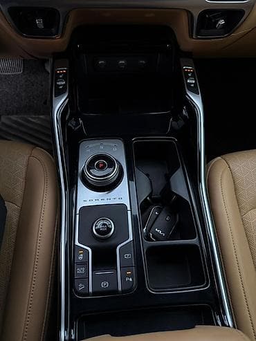 golf venta: Kia Sorento: 2022 г., 1.6 л, Вариатор, Гибрид, Кроссовер — 9