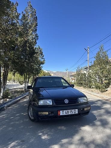 Volkswagen Vento: 1997 г., 1.8 л, Ручные, Бензин, Седан