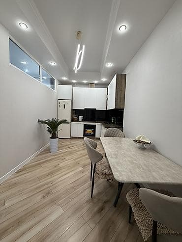 квартира бишкек аламидин 1: Зал үчүн гарнитур, Диван, Кездеме, түсү - Саргыч боз — 3