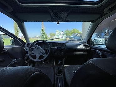 Унаа сатуу: Volkswagen Golf: 1993 г., 1.8 л, Кол менен иштөөчү, Бензин, Хетчбек — 6