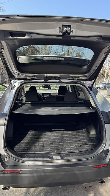 outback 2017: Toyota RAV4: 2022 г., Автомат, Бензин, Кроссовер — 8