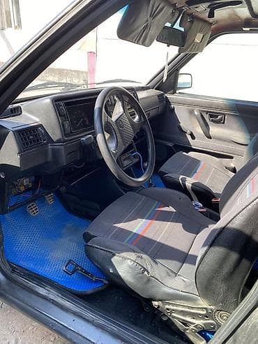 audi 4: Volkswagen Golf: 1990 г., 1.8 л, Механика, Бензин, Хэтчбэк — 10