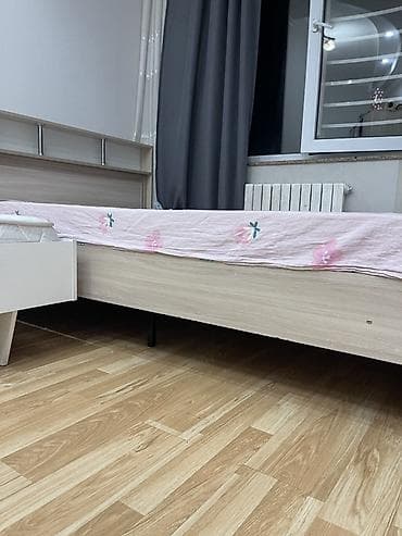 Дом и сад: Срочно. В связи с переездом. кровать с высоким изголовьем и — 3