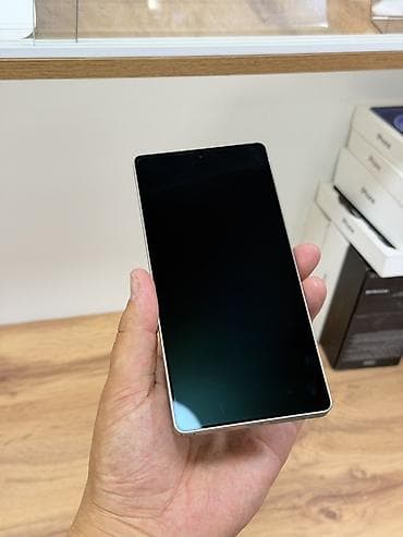 pixel fold: Samsung Galaxy S25 Ultra, Б/у, 1 ТБ, цвет - Черный, 2 SIM — 2