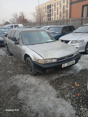 виша: Honda Accord: 1991 г., 2 л, Механика, Бензин, Универсал — 6