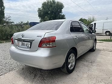 Продажа авто: Toyota Yaris: 2008 г., 1.3 л, Автомат, Бензин, Седан — 4