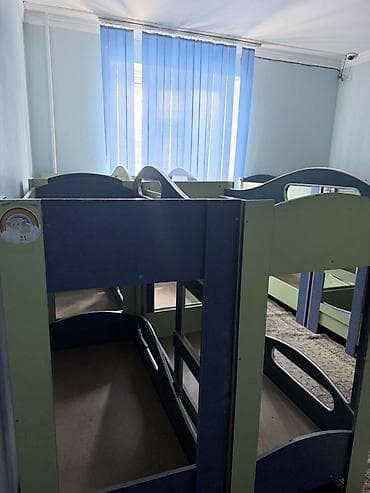 зимние кроссовки мужские 37 размер: Двухъярусная детская кровать, Б/у, ЛДСП — 2
