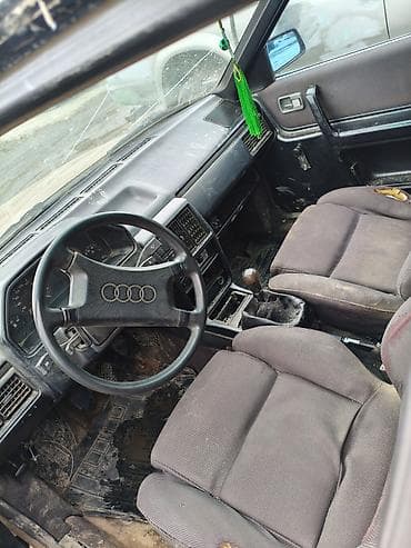 camry 2 4: Audi : 1986 г., 2.2 л, Седан — 5