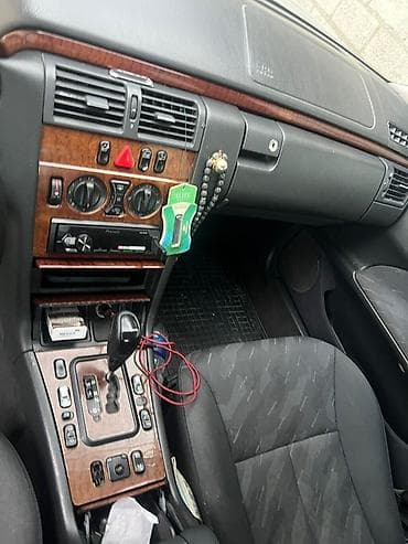 жилье в рассрочку: Mercedes-Benz E-Class: 2001 г., 2.7 л, Автомат, Дизель, Седан — 6
