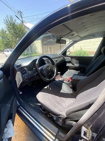 милениум: Mercedes-Benz E-Class: 2000 г., 2.2 л, Автомат, Бензин, Седан — 7
