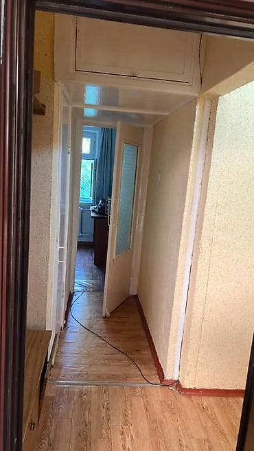 Кыймылсыз мүлк: Сдаётся на долгий срок 2‑комнатная квартира в 104 серии. Параметры: - — 7