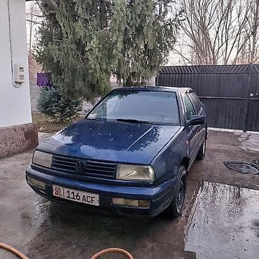 volkswagen cc: Volkswagen Vento: 1992 г., 1.8 л, Механика, Бензин, Седан — 2