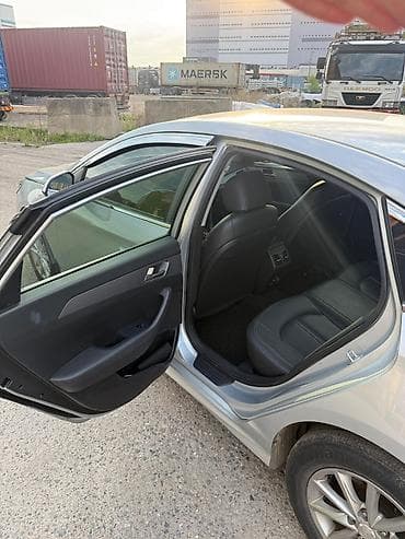 Hyundai Sonata: 2019 г., 2 л, Автомат, Газ, Седан — 10