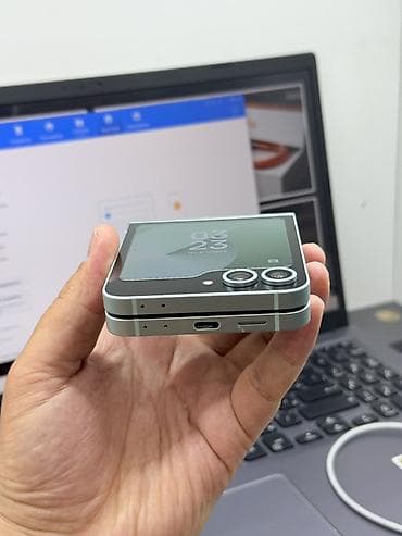 pixel 3 xl: Samsung Z Flip, Б/у, 256 ГБ, цвет - Зеленый, 1 SIM, eSIM — 3
