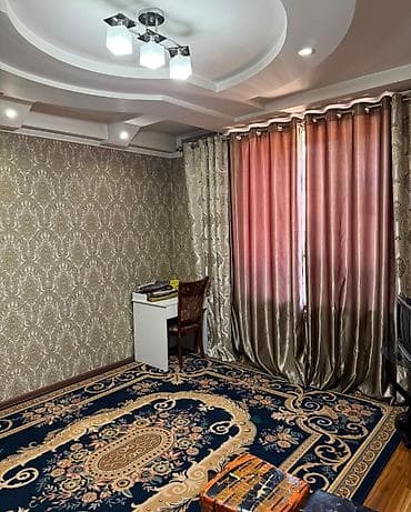 дом для кош: Продам 2-х этажный дом в районе рынка Дордой моторс. Участок 5,7 — 2