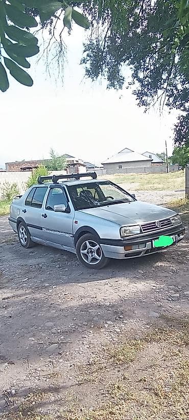 Volkswagen Vento: 1995 г., 1.8 л, Бензин — 1