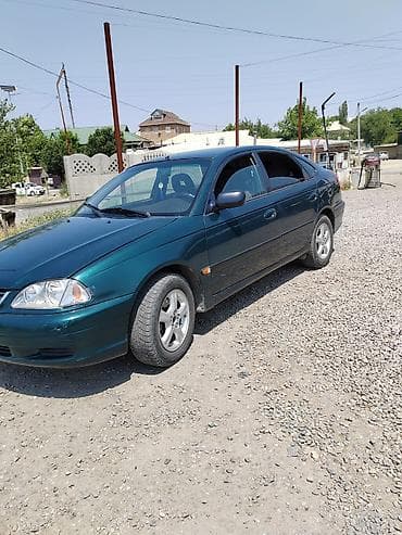 Toyota Avensis: 2002 г., Хетчбек — 5