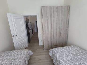 гостевой дом чолпон: 43 кв. м, 3 бөлмө, Жылуу пол, Евроремонт, Унаа токтотуучу жай — 7