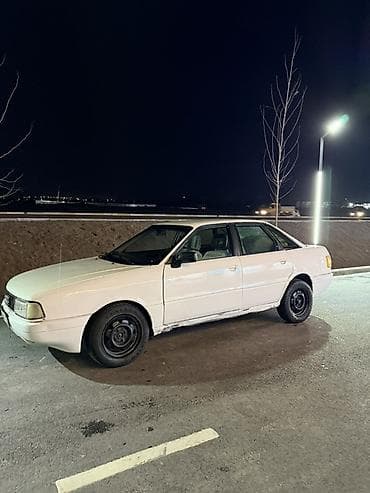 audu a4: Audi 80: 1988 г., 1.9 л, Ручные, Бензин, Седан — 2