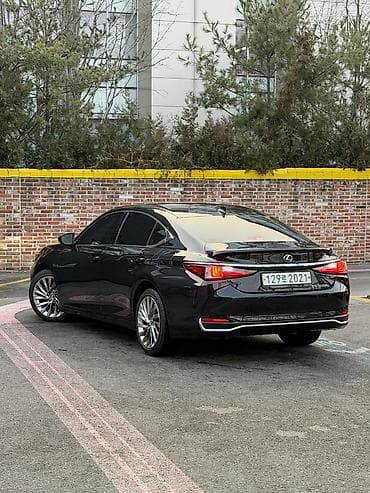 es 250: Lexus ES: 2022 г., 2.5 л, Автомат, Гибрид, Седан — 6