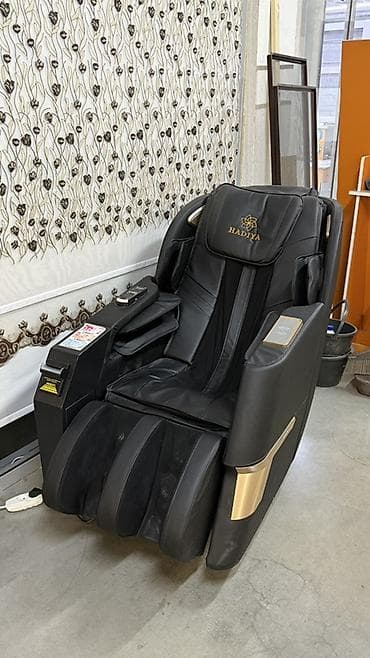 офисный кресло б у: Массажное кресло, цвет - Черный — 2