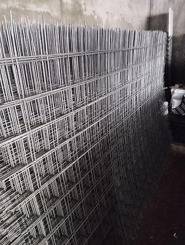 Сварные арматурные сетки в картах. - Материал: стальная арматура