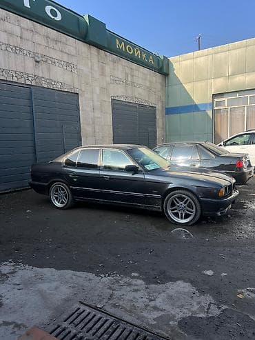 cx 9: BMW 5 series: 1993 г., 3 л, Ручные, Бензин, Седан — 6