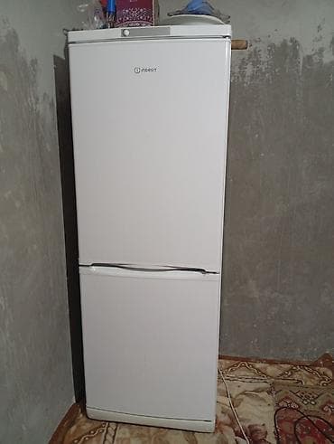 Холодильник Indesit, Б/у, Двухкамерный, 170 * at lalafo.kg Холодильник Indesit, Б/у, Двухкамерный, 170 *