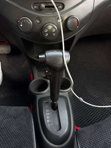 мотор нексия 1: Chevrolet Spark: 2012 г., 1 л, Автомат, Бензин, Хэтчбэк — 6