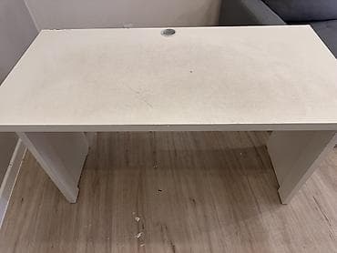 стол ноутбук: Простой письменный/компьютерный стол в современном стиле. - Цвет — 1