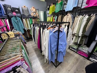 пристенное оборудование для магазина одежды: Кронштейн Для одежды, Материал: Металл, С подсветкой, Новый — 27