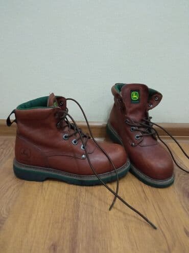 сапоги из натурального меха и кожи: Продаю ботинки "John Deere" оригинал, натуральная кожа, это обувь — 1