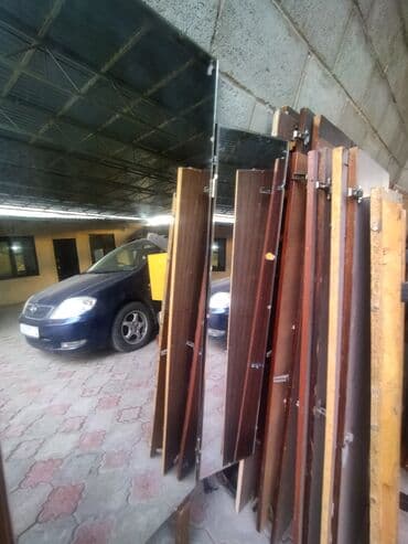 парикмахерские зеркало: Зеркала настенные, вертикальные, с фурнитурой. - Конструкция: три — 7