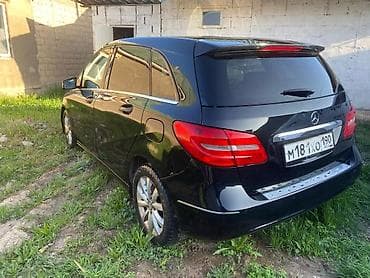 педаль газа на мерс: Mercedes-Benz B-Class: 2012 г., 1.6 л, Вариатор, Бензин, Хэтчбэк — 4