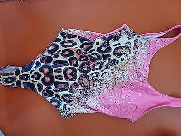 зимняя спецодежда: Недорого купальник 44р .Кумуфляж 46р.Белая кофточка 42р.Кроссовки nike — 3