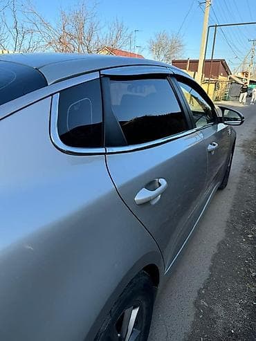 mazda 626 2001: Kia K5: 2019 г., 2 л, Автомат, Газ, Седан — 6