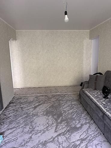без ремонт квартира: 3 комнаты, 60 м², 104 серия, 1 этаж, Косметический ремонт — 4
