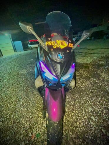 мотоциклы электронные: Макси-скутер Yamaha, 180 куб. см, Бензин, Б/у — 2