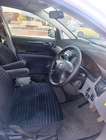 Toyota: Toyota Ipsum: 2003 г., 2.4 л, Автомат, Бензин, Минивэн — 7