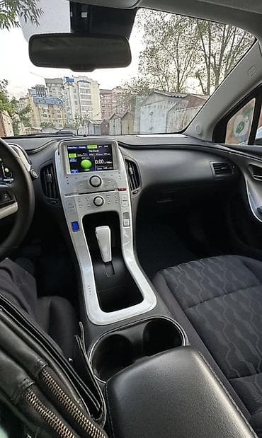 byd e2 2022: Chevrolet Volt: 2013 г., Вариатор, Гибрид, Хэтчбэк — 9