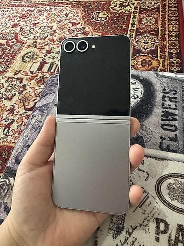 ми х4: Смартфон-раскладушка с гибким внутренним экраном и двумя основными — 1